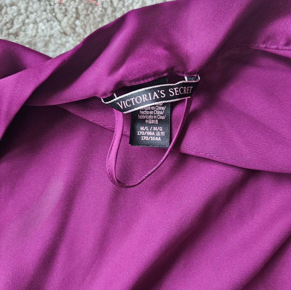 New! Victoria's Secret Robe - Picture 2 of 4